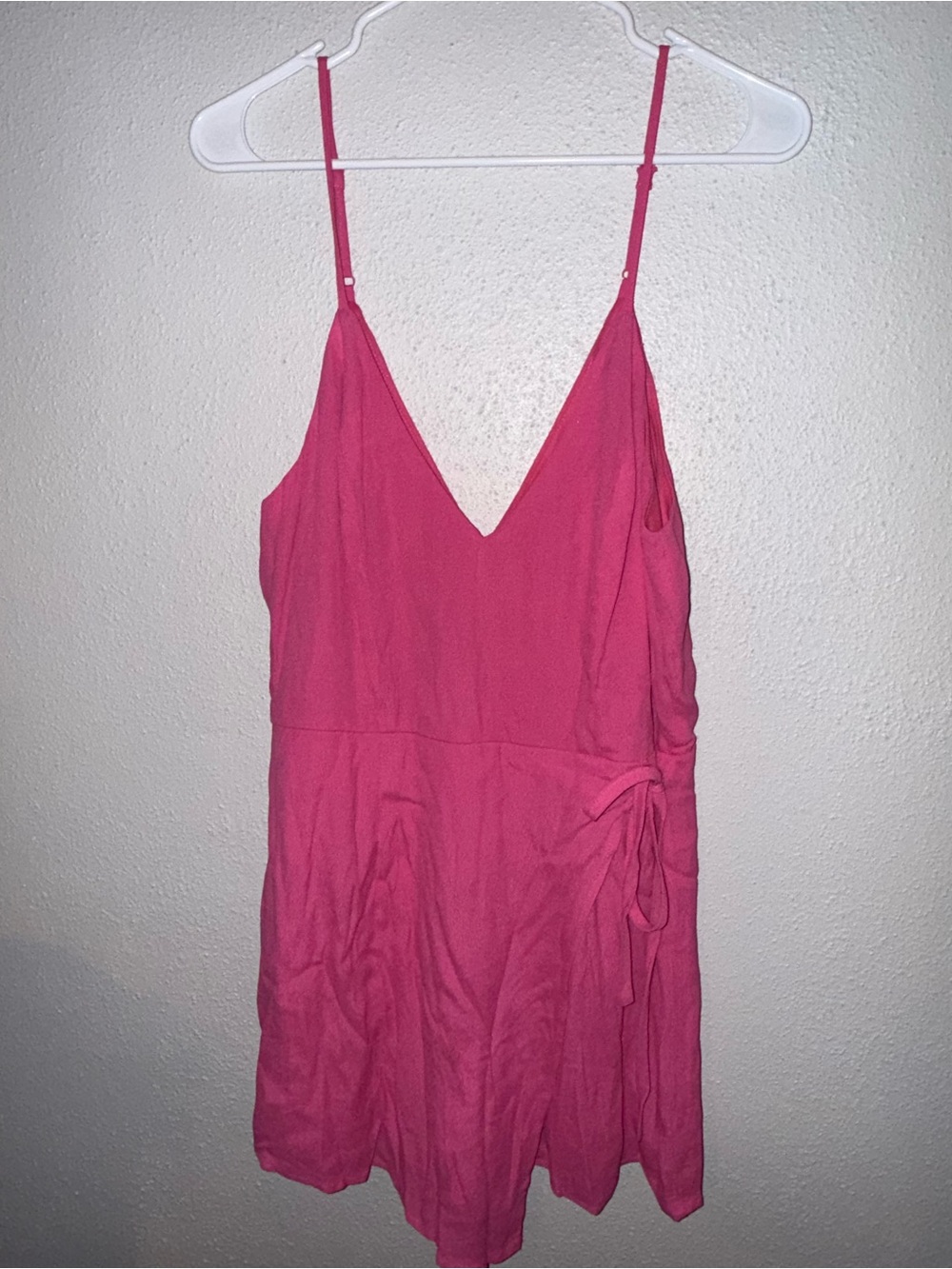 (XL) Superdown Fuchsia V-Neck Adjustable-Strap romper